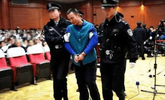 药家鑫被判死刑，行刑前愿望仍被拒绝，父亲：希望他把罪恶都带走