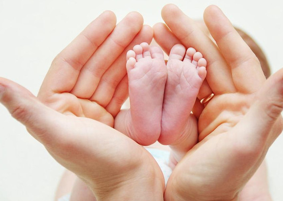 2026年无结婚证在沈阳市妇婴医院做三代试管的费用高吗？费用详细介绍