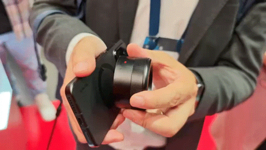 小米磁吸镜头量产 MWC方案落地 影像生态要变天？