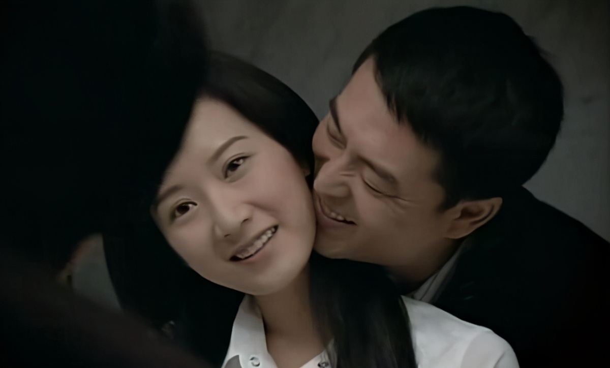 宋思明和海藻同居“有喜”,为何不与原配妻子离婚?原因很现实