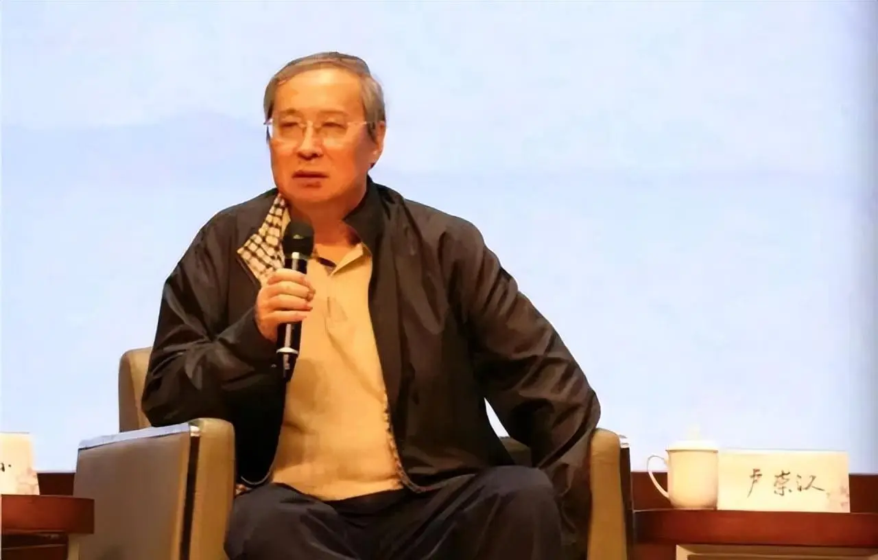 中医火神派传人卢崇汉,用扶阳猛药治愈危重急症,人称“卢火神”