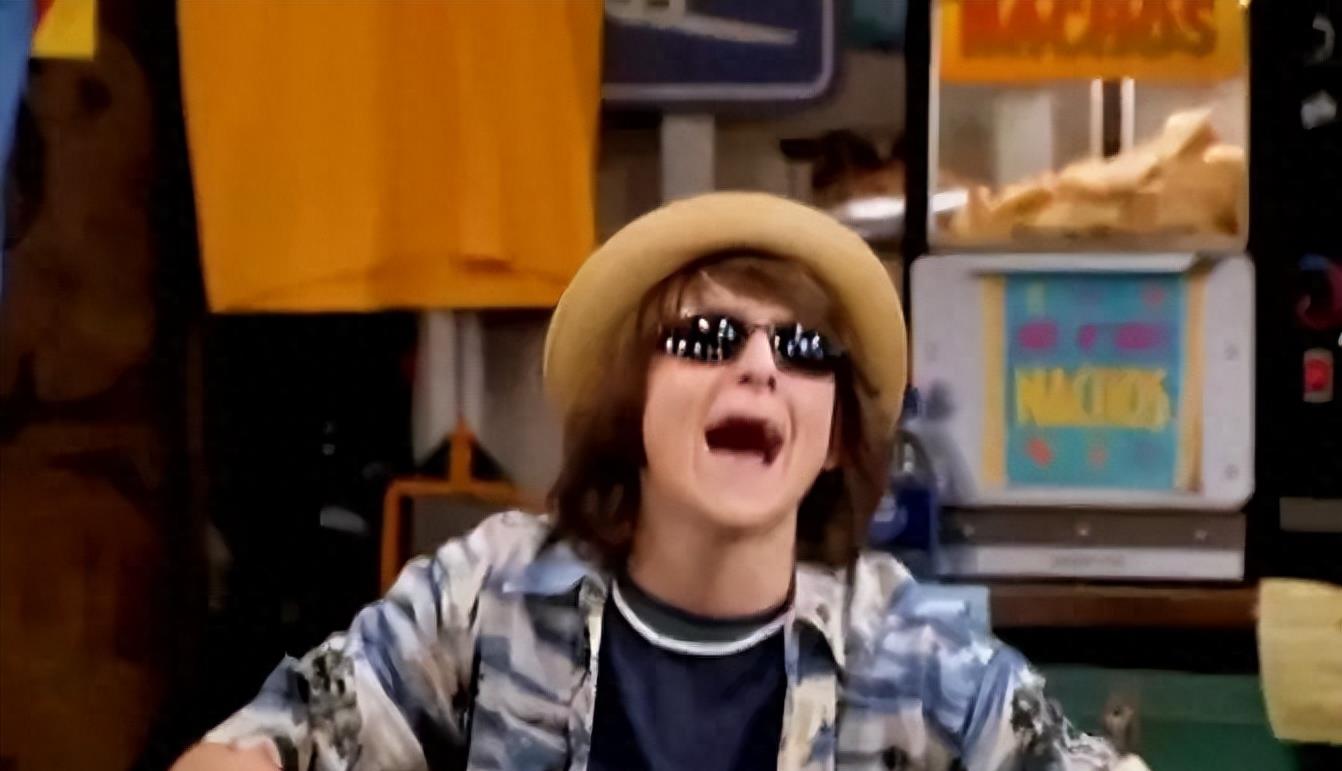 明星生活下的真相是何？鲜为人知的明星生活，认知的只是冰山一角