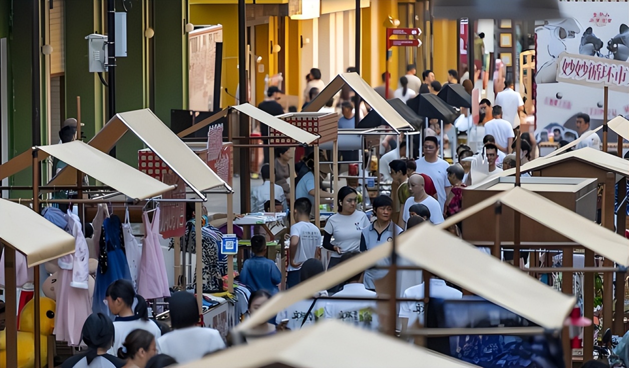 官方明确！2026补贴扩大搭配增收计划，普通人领钱涨薪的机会来了