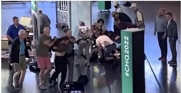 拉什迪遇刺事件背后的文学与宗教交响