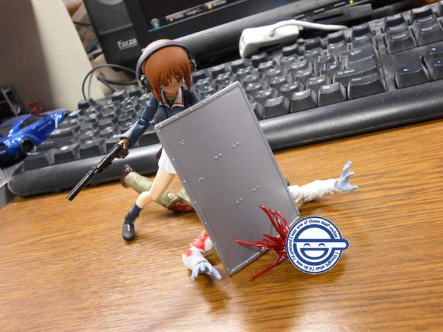 再也不怕乱入狂！女性手办救星防爆警察配件发售