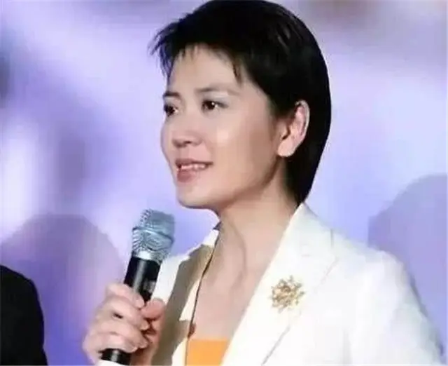 从电视一姐到阶下囚，沈冰渐变人生的背后，究竟藏着怎样的秘密？