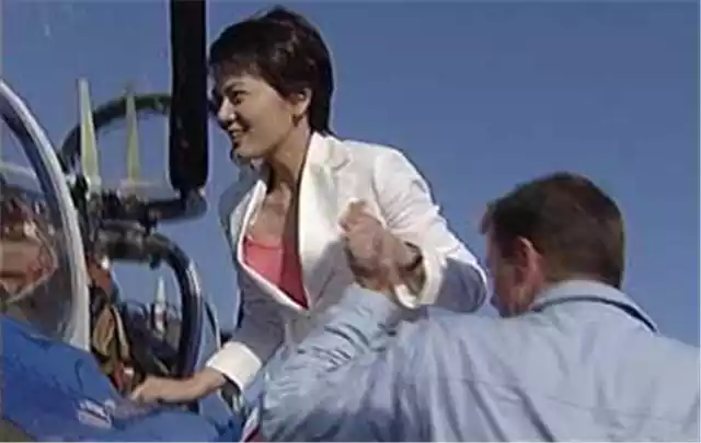 从电视一姐到阶下囚，沈冰渐变人生的背后，究竟藏着怎样的秘密？