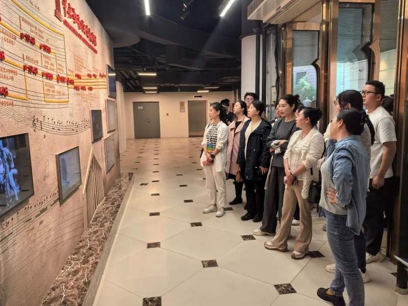 与艺术同行，和青春相伴——讲堂举办运行25周年系列活动