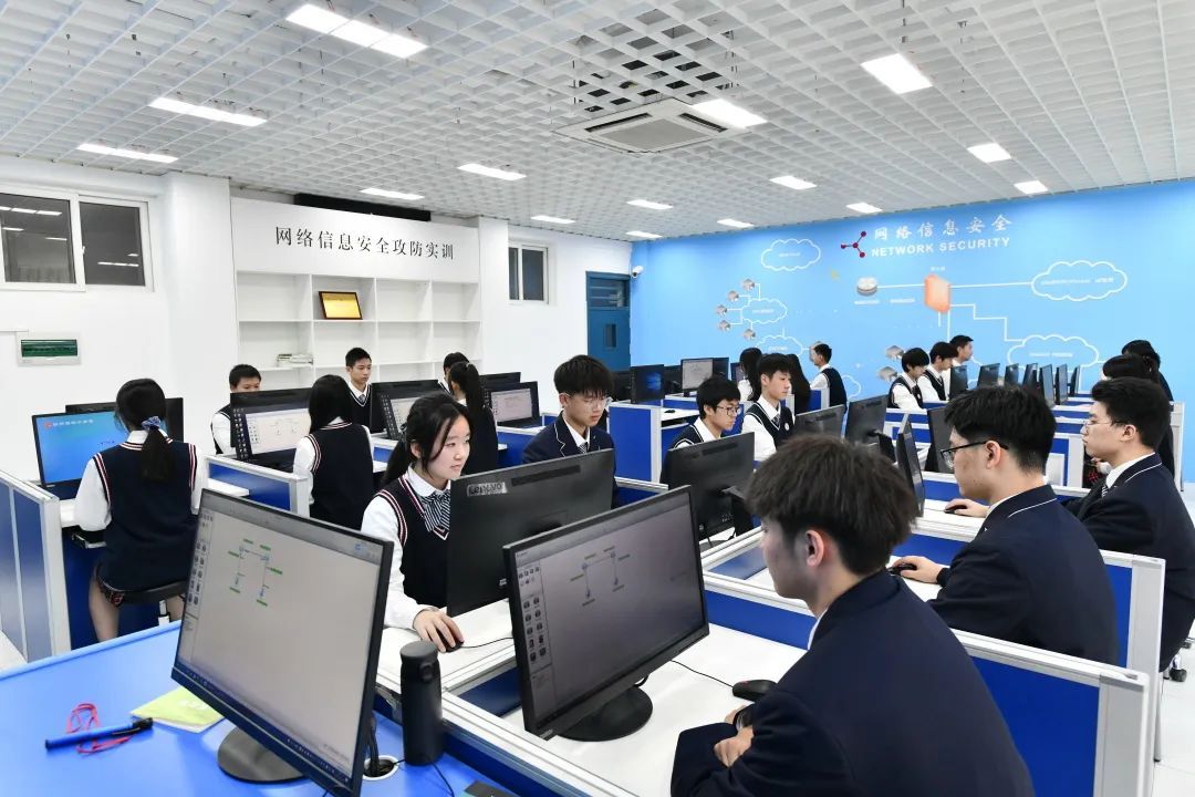 【资讯】2022上海市商业学校招生啦!——创意设计类专业群介绍