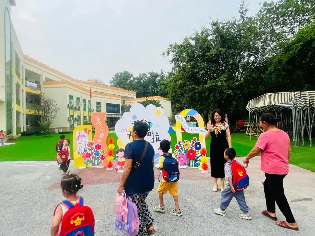 元气满满！多图直击→重庆市永川区中小学开学第一天