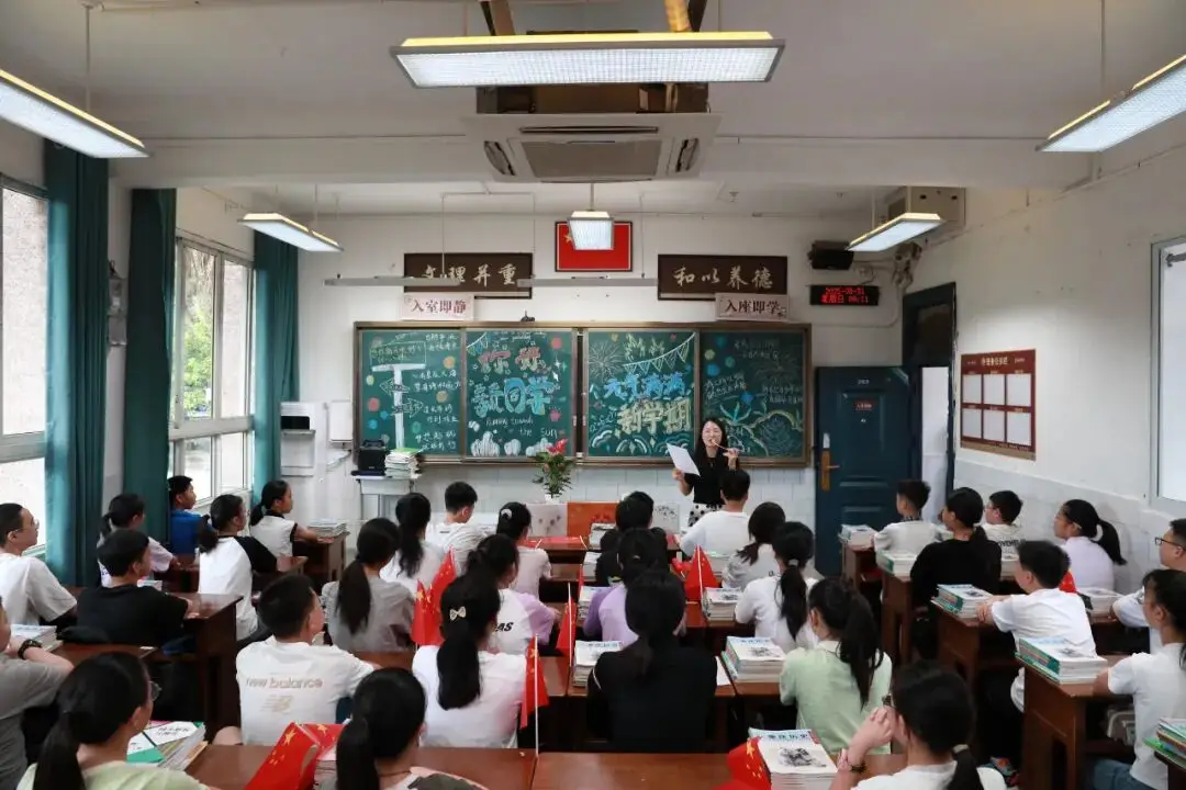 元气满满！多图直击→重庆市永川区中小学开学第一天
