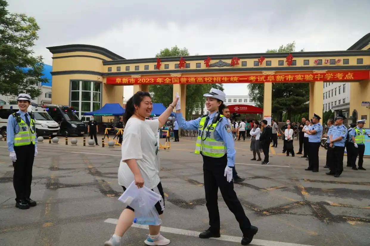 各地综合施策保障高考顺利举行