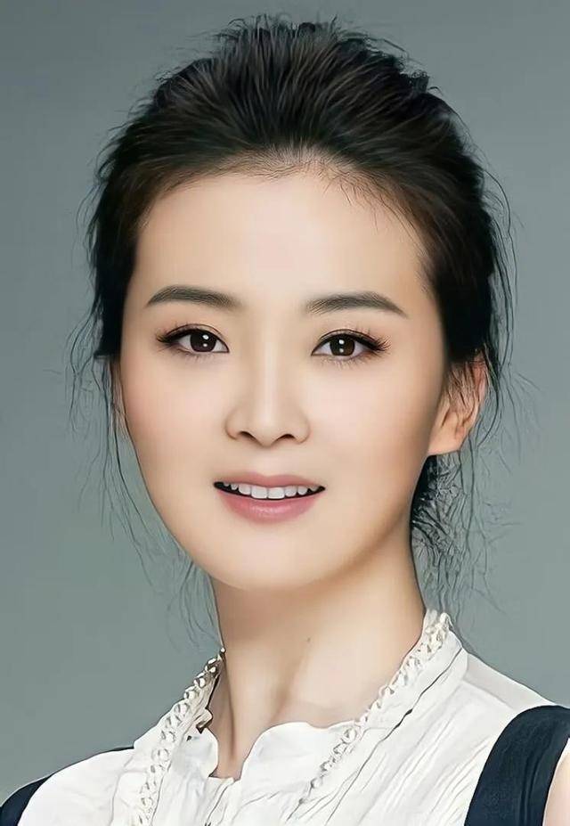 王艳带儿子上节目说：“我有3,000万的布加迪威龙，车库里还有7辆