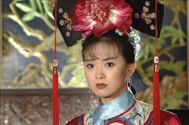 “晴格格”王艳现状，丈夫欠6900万消失，1亿的豪宅被法拍