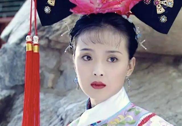 “晴格格”王艳现状，丈夫欠6900万消失，1亿的豪宅被法拍