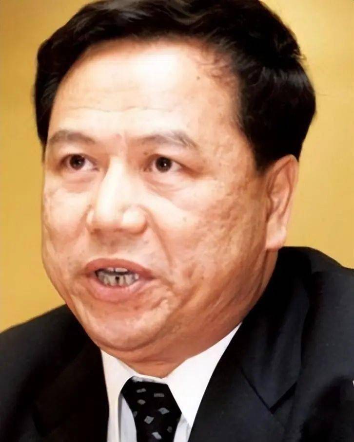 网传王艳豪宅被拍卖，以11亿起拍价无人理，富豪老公欠巨款玩失踪！