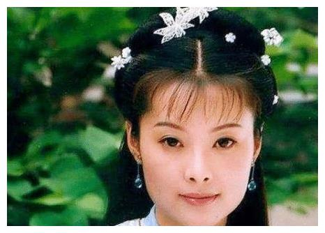 自1993年以来,徐威一直支持袁立12年