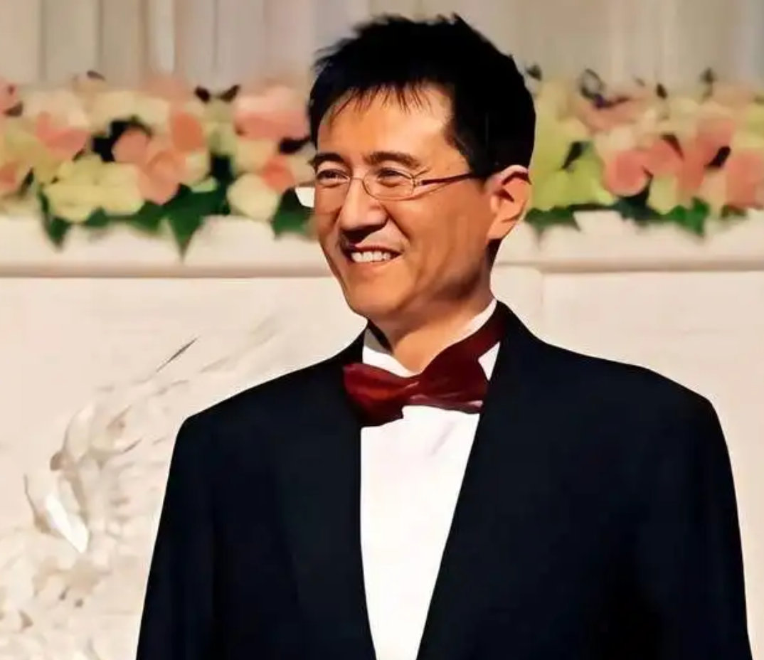 无人在意的角落，袁立阿姨确诊精神分裂了？