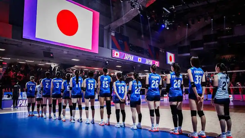 最新世界排名:荷兰跻身top8,中国女排下降1位被日本反超!附赛程