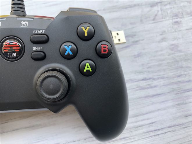 PC玩家首选的游戏手柄-北通蝙蝠4游戏手柄