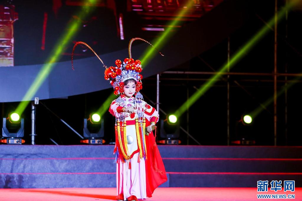 “浙”出好戏·声在中国丨“村越”火出圈 越乡越剧越“香”了