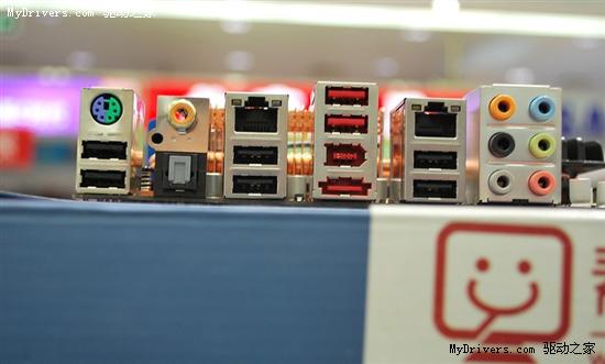 华硕X58 杜蕾斯V2+I7 920 超频测试ing