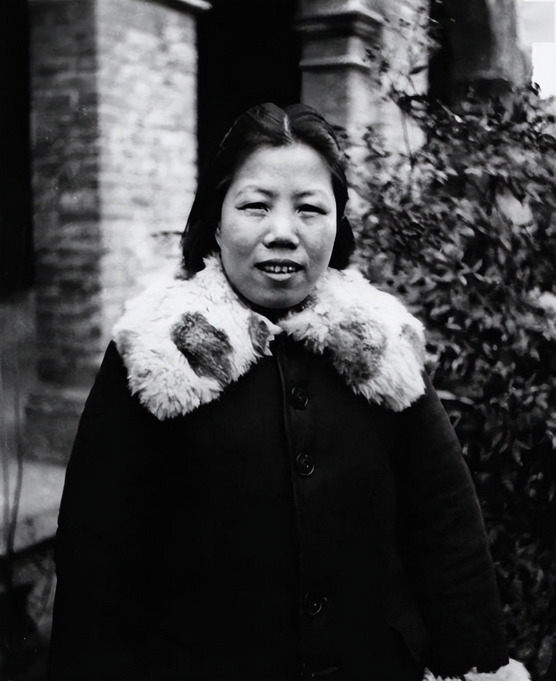 1987年江西教师看到一篇烈士悼文后，致信副总理：我母亲是您女儿