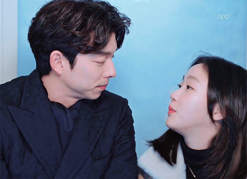 李嫣再爆神模仿视频！还和鬼怪新娘“撞项链”