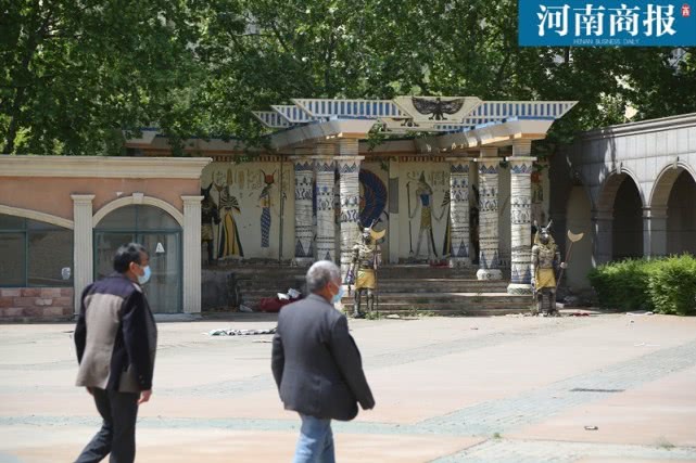 再探郑州世纪欢乐园：曾经忙碌的游乐设施如今一片萧瑟，恍如隔世…