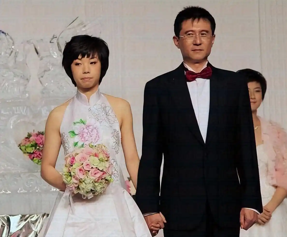 徐威：与袁立分手后，转身娶世界冠军张怡宁，婚后生两子幸福美满