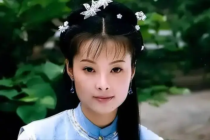 同居12年未果，徐威转身娶小20岁张怡宁，袁立3婚至今未生子！