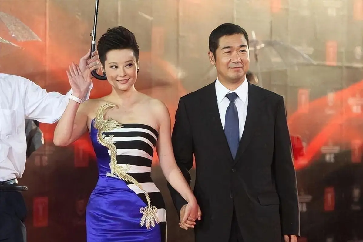 同居12年未果，徐威转身娶小20岁张怡宁，袁立3婚至今未生子！