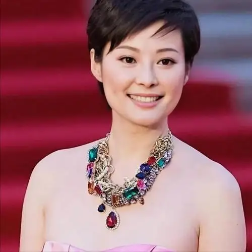 同居12年未果，徐威转身娶小20岁张怡宁，袁立3婚至今未生子！