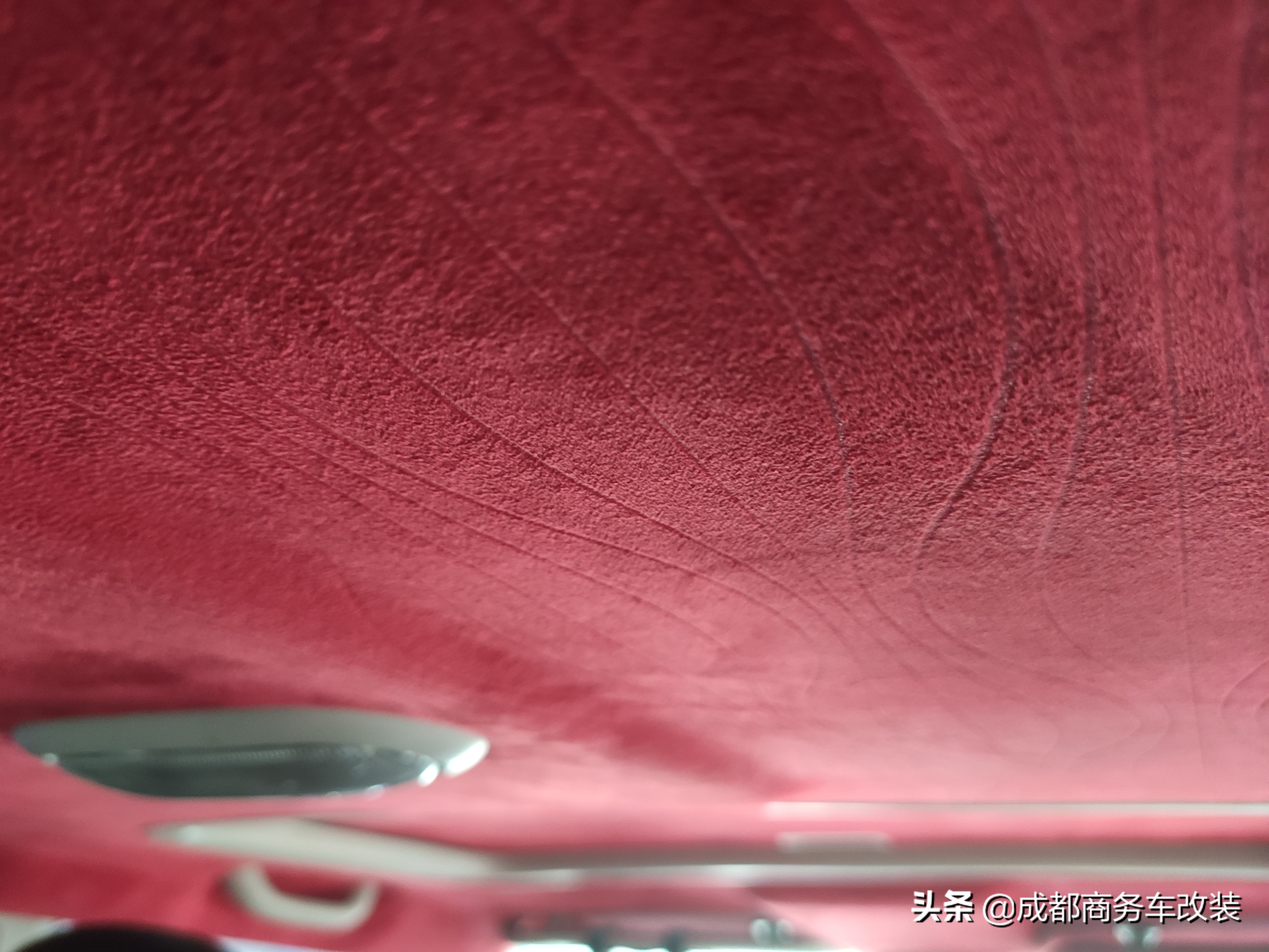 开了快8年的吉普自由客翻新内饰，彻底解决掉异味，驾驶更舒适