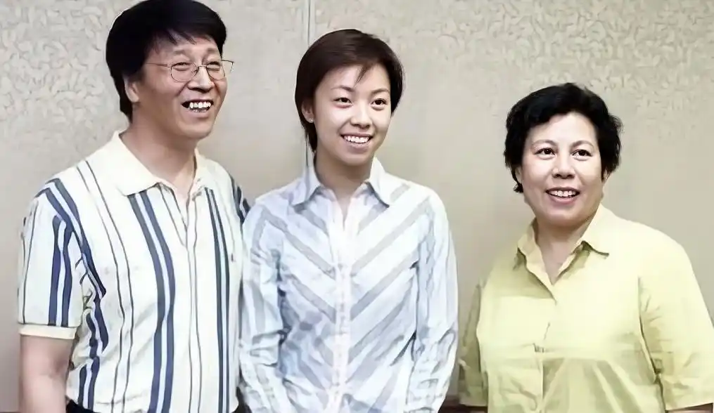 回顾徐威：与袁立分手后，转身娶冠军张怡宁，婚后生两子幸福美满