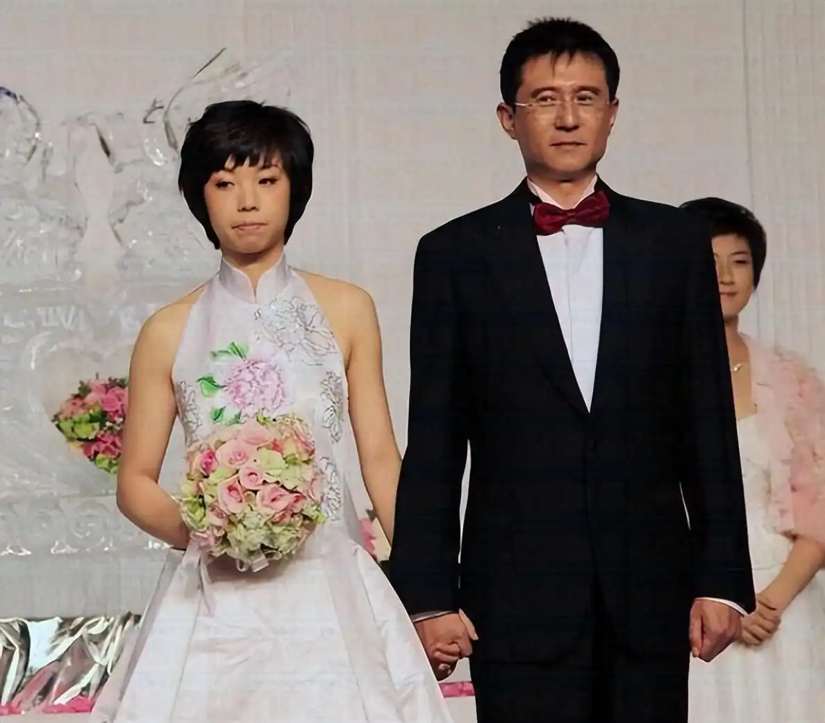 回顾徐威：与袁立分手后，转身娶冠军张怡宁，婚后生两子幸福美满