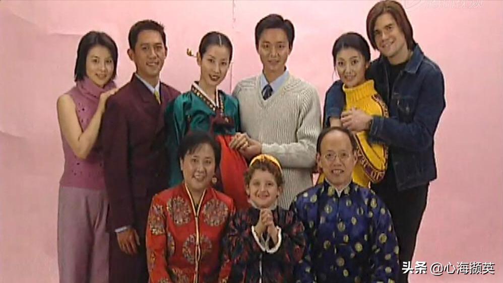 重温怀旧电视剧《摩登家庭》感觉还是当年的剧好看，幸福指数高啊