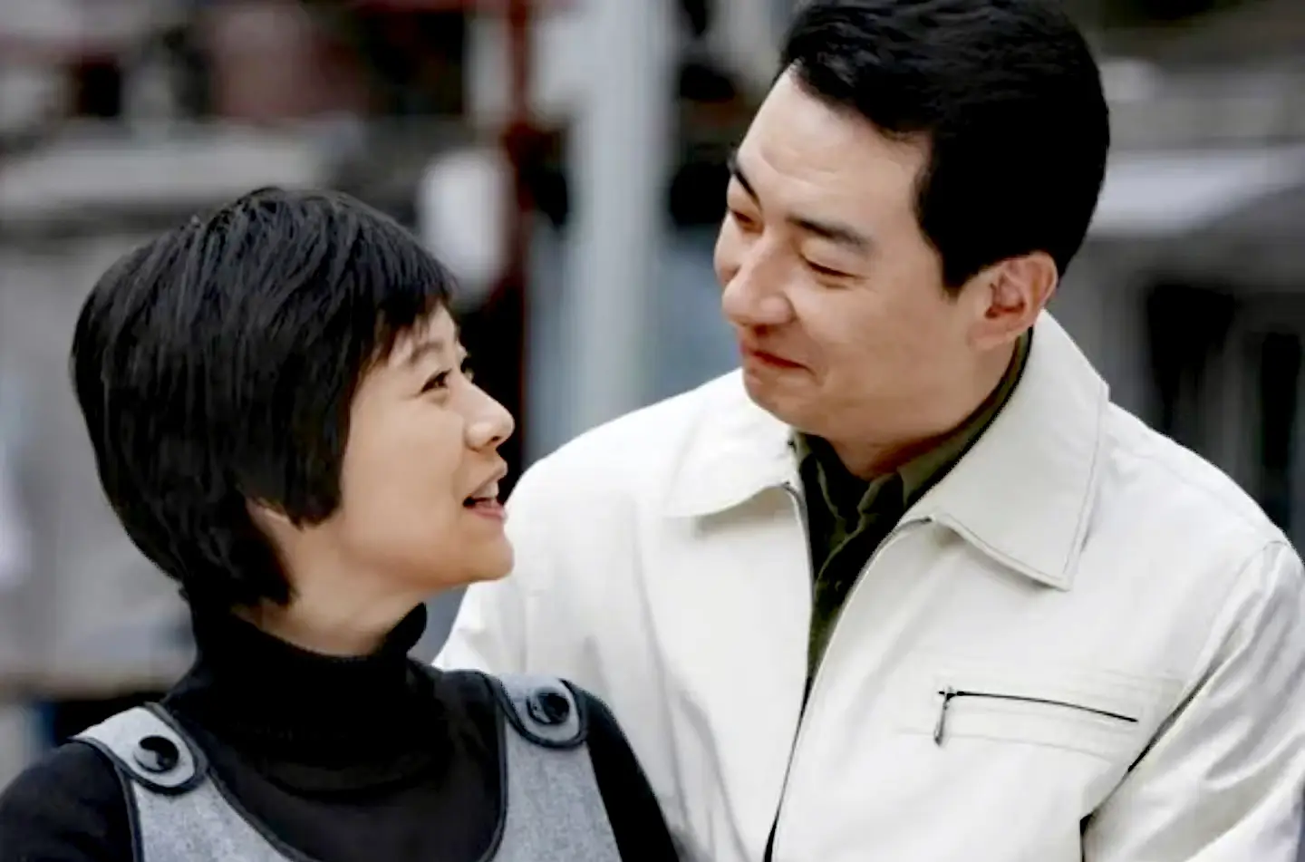 多年后再看蜗居：郭海萍坑惨妹妹海藻，如此姐妹深情，千万要远离