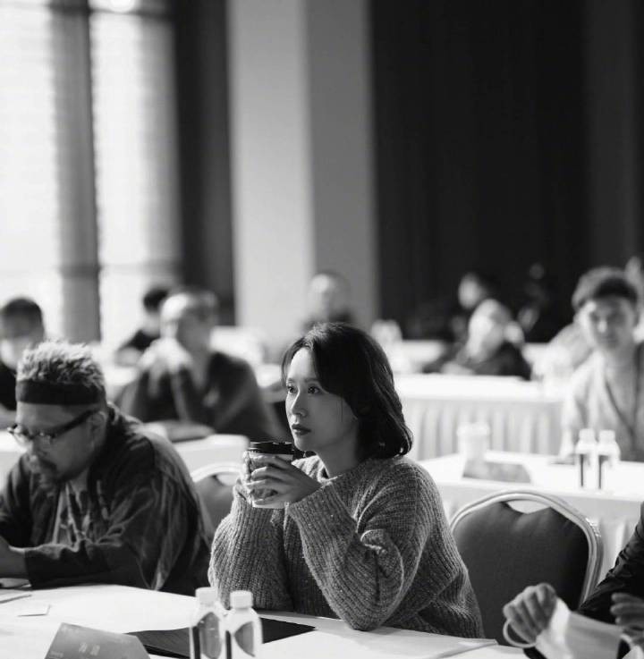 《蜗居》播出12年,男一号成“叔圈顶流”,男二号却惨遭封杀