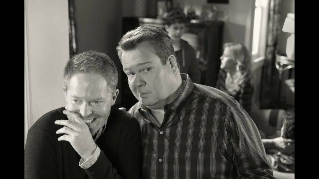 十一年不断更的《摩登家庭》迎来了Happy Ending