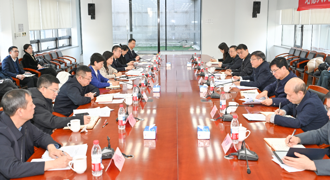 国家能源局赴12398能源监管热线中心召开春节期间民生用能保障等工作座谈会