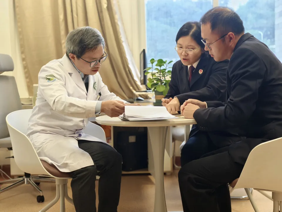 网络暴力、隔空猥亵、隐私泄露……“小网民”需要“大保护”