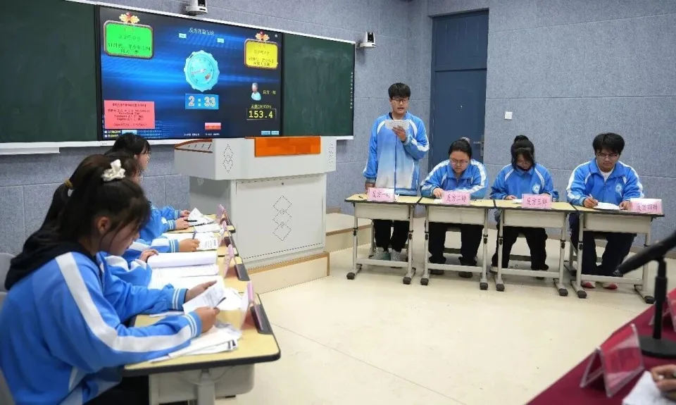 网络暴力、隔空猥亵、隐私泄露……“小网民”需要“大保护”