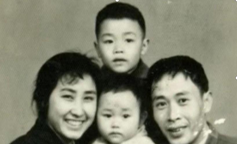 刀郎前妻杨娜：生下女儿40天便跑路，如今刀郎幸福美满，她后悔吗