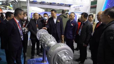 深圳直通车发布深圳电视台播出——广东天地和实业控股集团有限公司