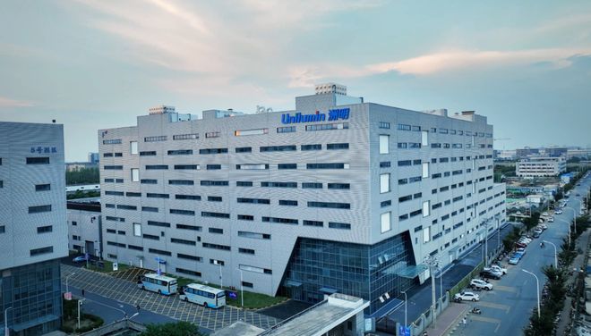 《江西日报》专题报道：南昌高新区产业从“链的聚势”迈向“群的跃升”！