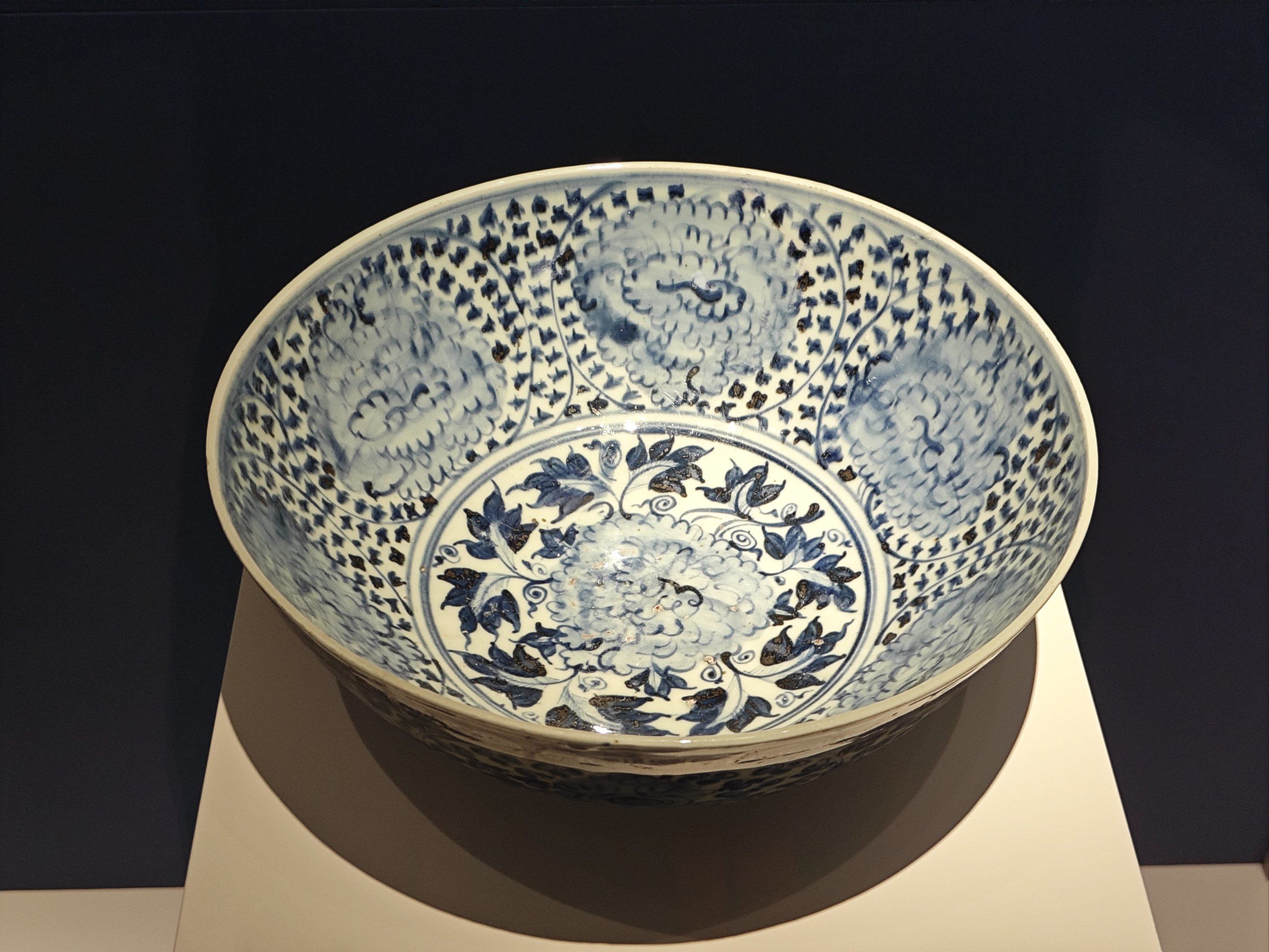 探索上海文化宝库！全面实用的上海博物馆旅游攻略让你一次玩个够