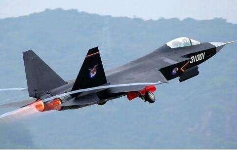 美国海军智库爆出惊人想法，要偷一架歼20作为假想敌