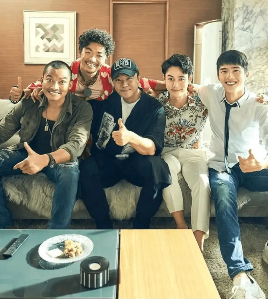 助徐峥成为最卖座导演的王宝强，他的清醒，打了多少明星的脸？