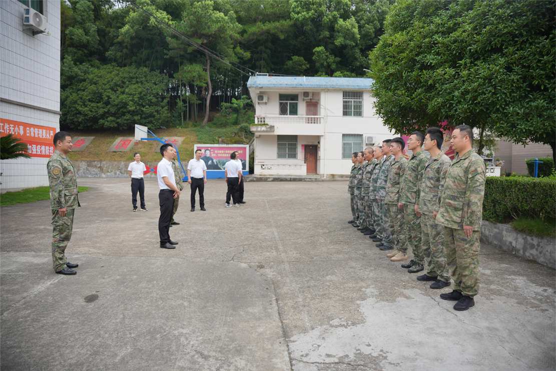 鱼水情深！福建省浦城县四套班子领导走访慰问驻浦部队
